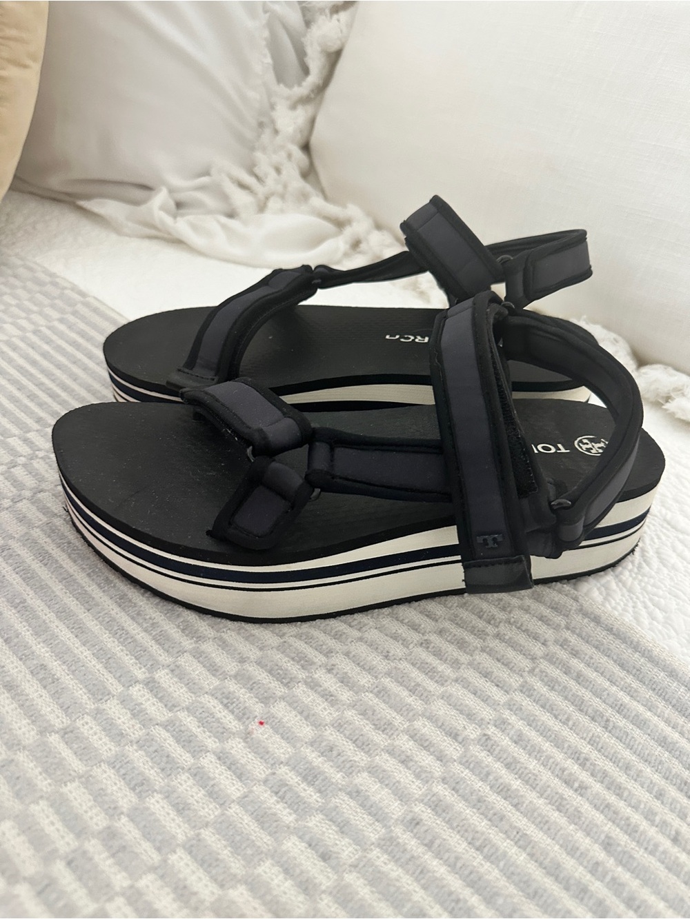 Tory Burch Sport Strappy Sandal Perfect Navy/Perfect Black Style 82954 - Picture 9 of 12